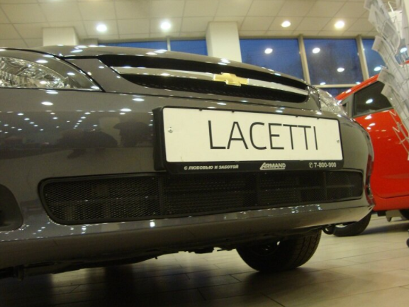 Защита радиатора "Standart" Chevrolet Lacetti (хэтчбек) чёрная купить недорого с доставкой в Орел