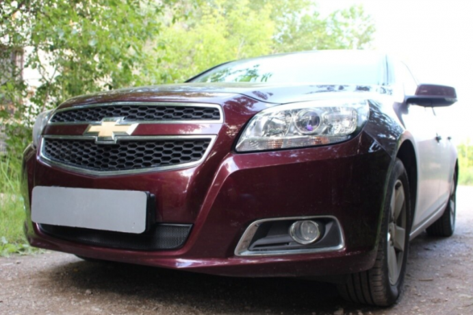 Защита радиатора "Standart" Chevrolet Malibu (2012-2015) чёрная купить недорого с доставкой в Орел