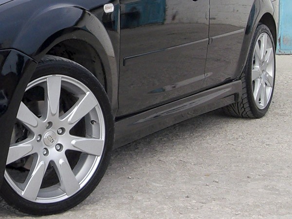 Накладки на пороги "ICС" для Ford Focus 2 (седан, хэтчбек 3-5D)(2004-2011) купить недорого с доставкой в Орел
