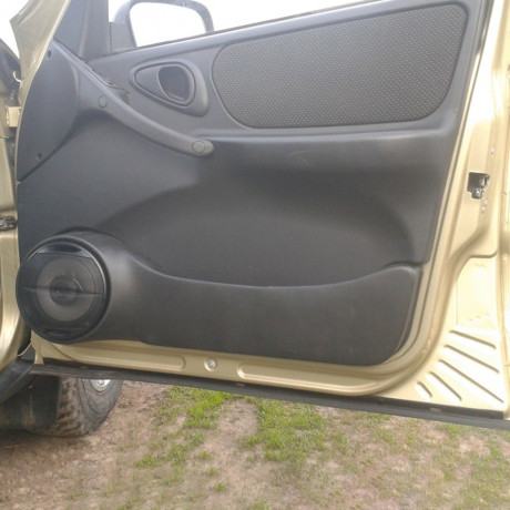 Подиумы B@3 2123 Chevrolet Niv@ (под динамик 16см) купить недорого с доставкой в Орел