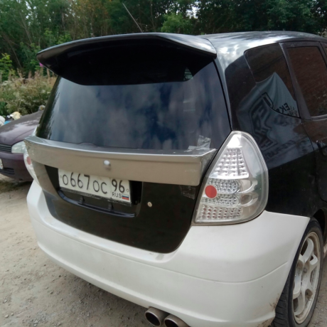 Средняя накладка на 5 дверь для Honda Fit GD купить недорого с доставкой в Орел